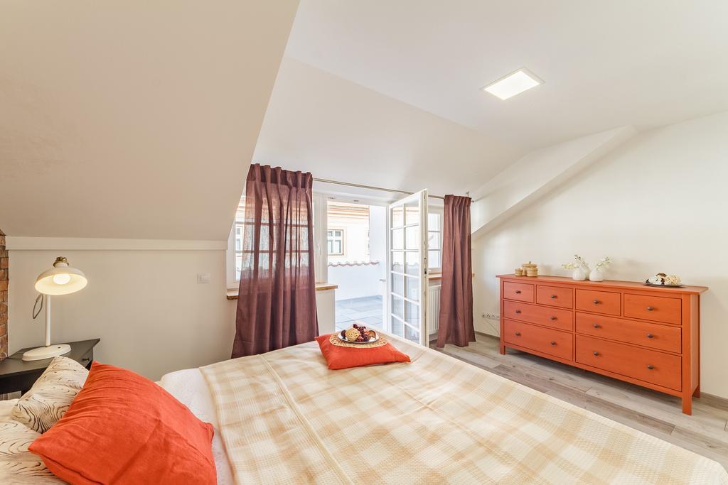 Downtown Royal Apartments チェスケー・ブジェヨヴィツェ エクステリア 写真